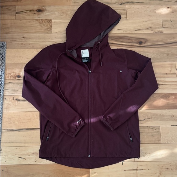 Vuori Outdoor Trainer Shell Jacket Ruby Size X Small - Picture 2 of 5